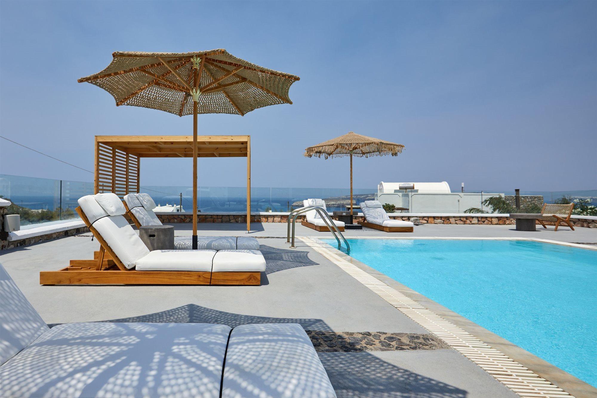 Symmetry Suites Akrotiri  Exterior photo