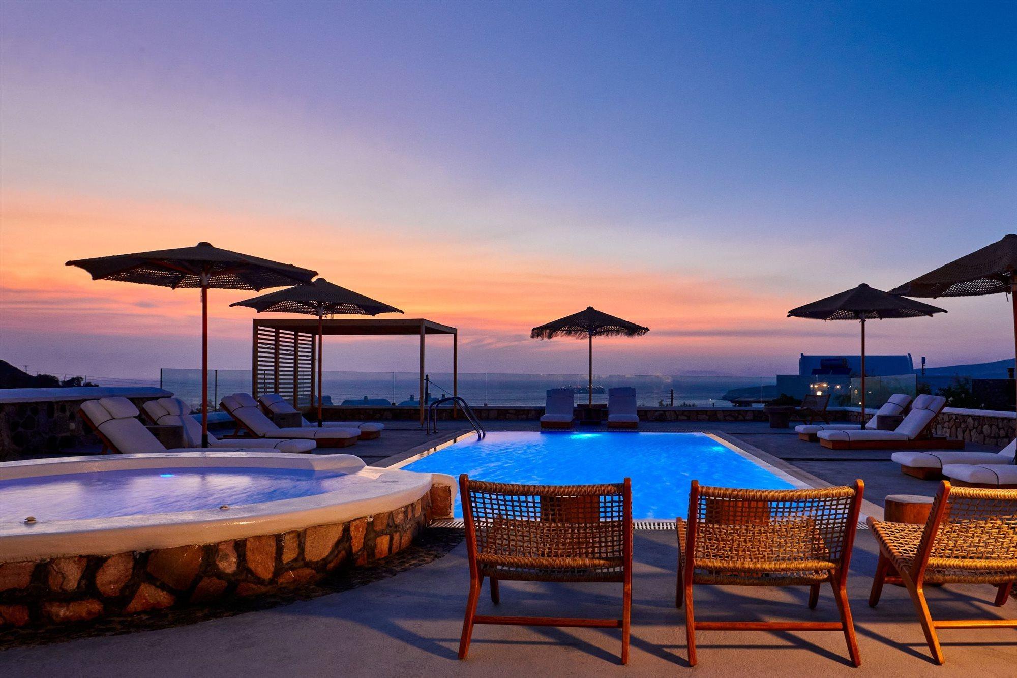 Symmetry Suites Akrotiri  Exterior photo
