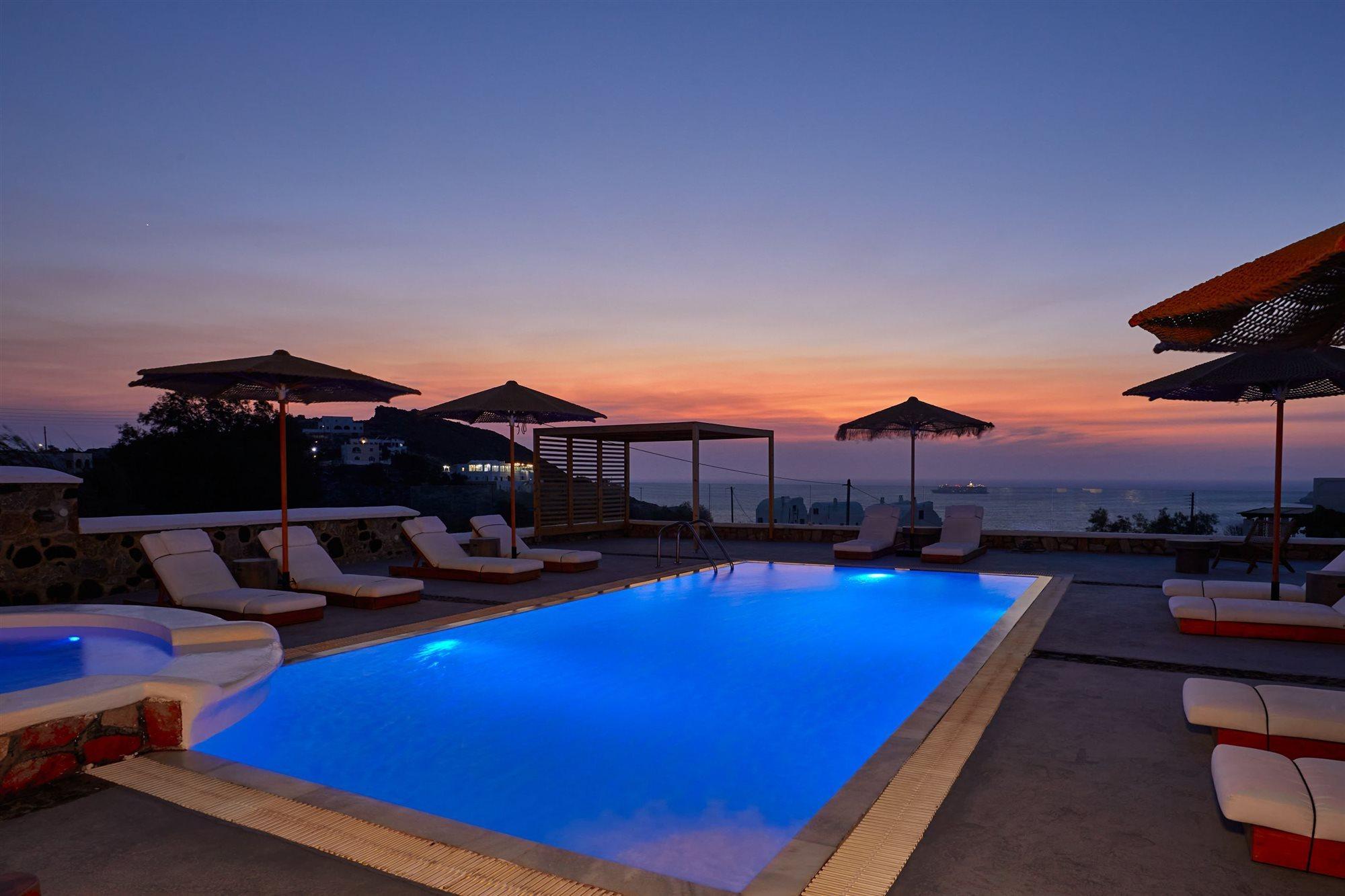 Symmetry Suites Akrotiri  Exterior photo