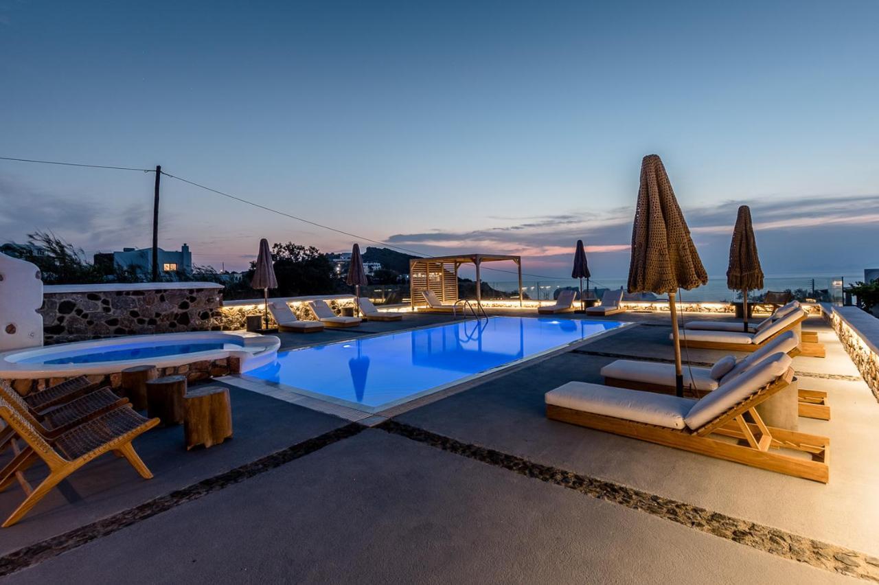Symmetry Suites Akrotiri  Exterior photo