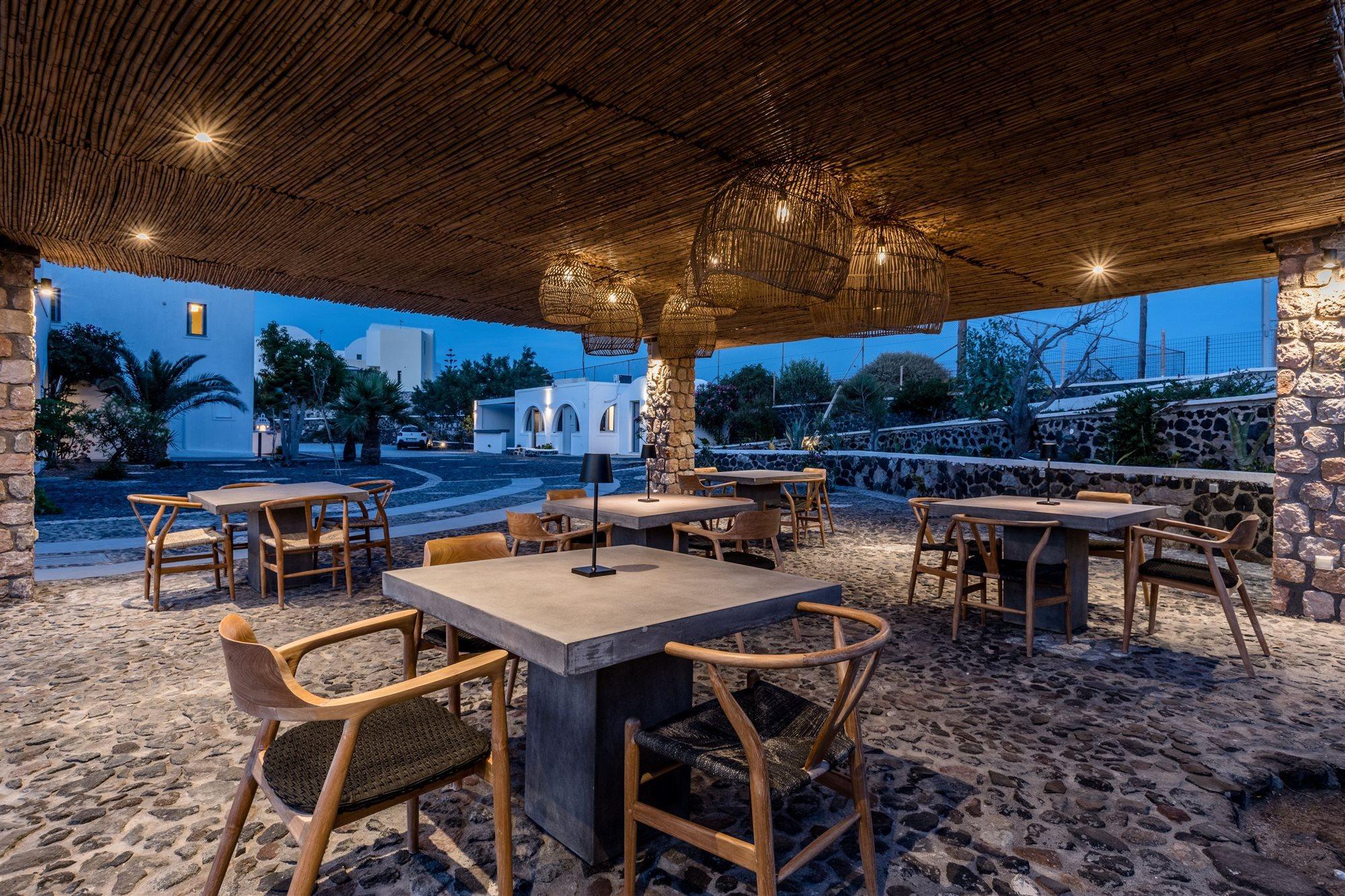 Symmetry Suites Akrotiri  Exterior photo
